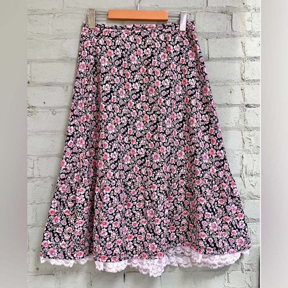 Vintage Floral Midi Peasant Skirt with Lace Ruffle